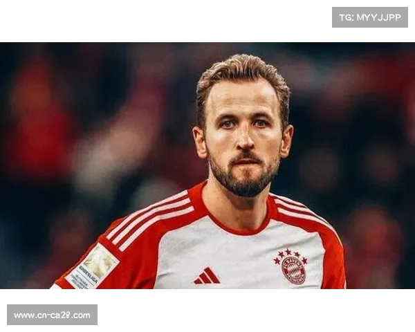 莱万多夫斯基致电祝贺凯恩德甲中锋传承续写传奇佳话